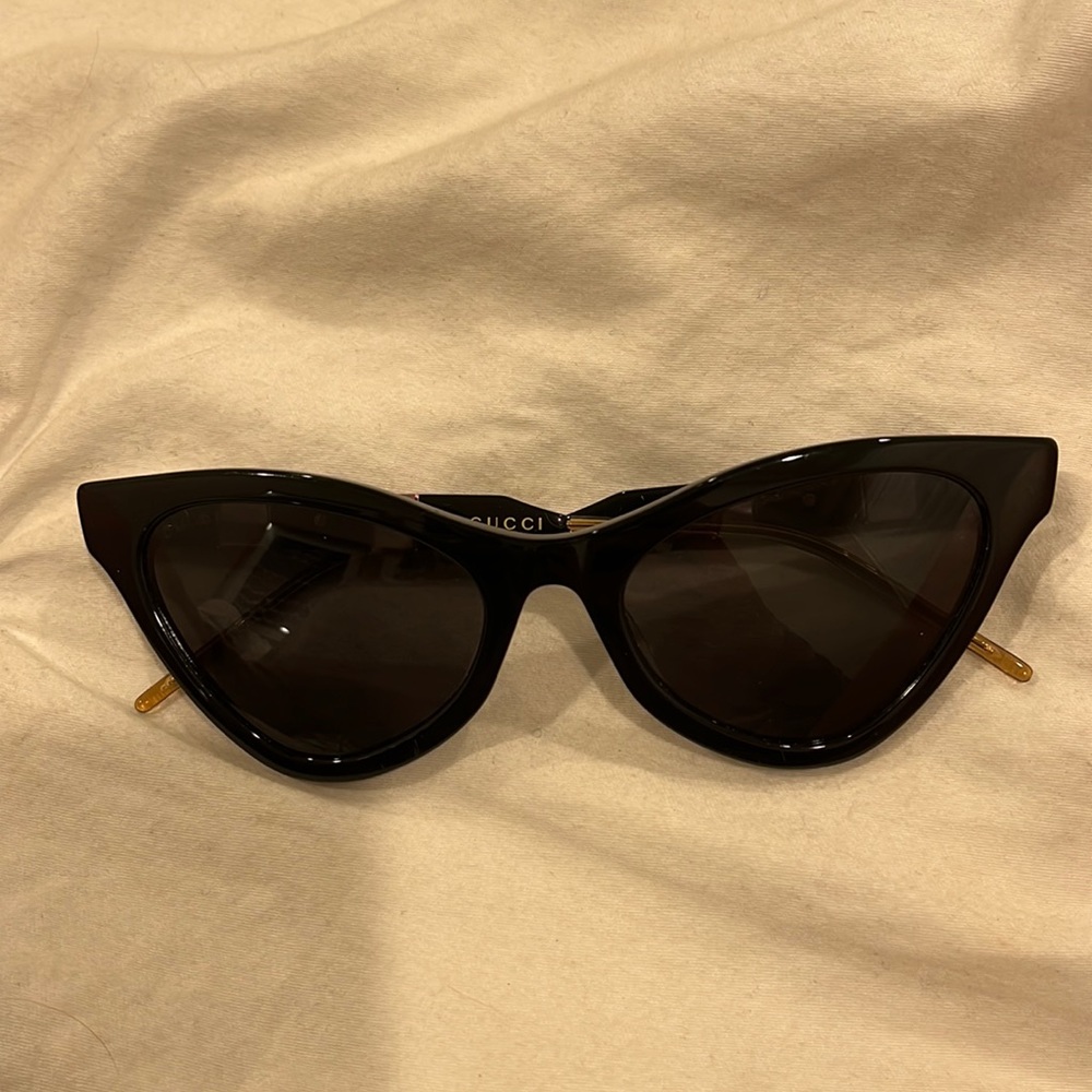 Gucci Cat eye sunglasses